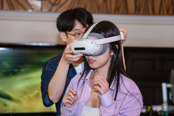 kaiyun开云体育世界杯中国网页版登录入口 杜丽娘随XR游园惊梦步入上海科学礼堂，李政谈等发起的科艺学会“听见改日”